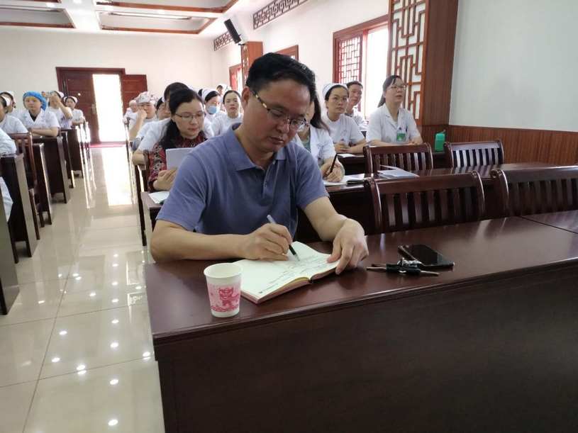 信陽市中醫院召開醫院感染預防與控制專題會議
