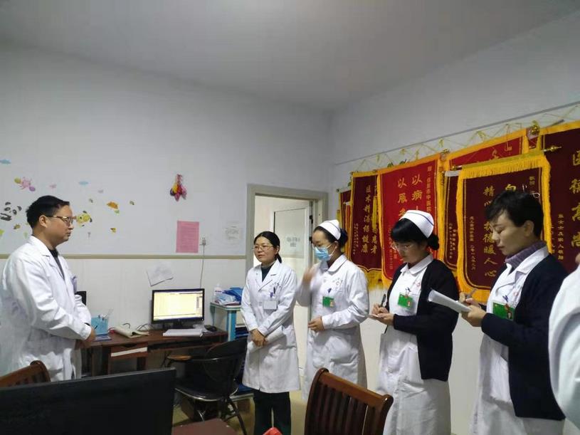 冬季流感來襲　兒科患者爆滿 ——信陽市中醫院加強科室協作確?；純喊踩驮\